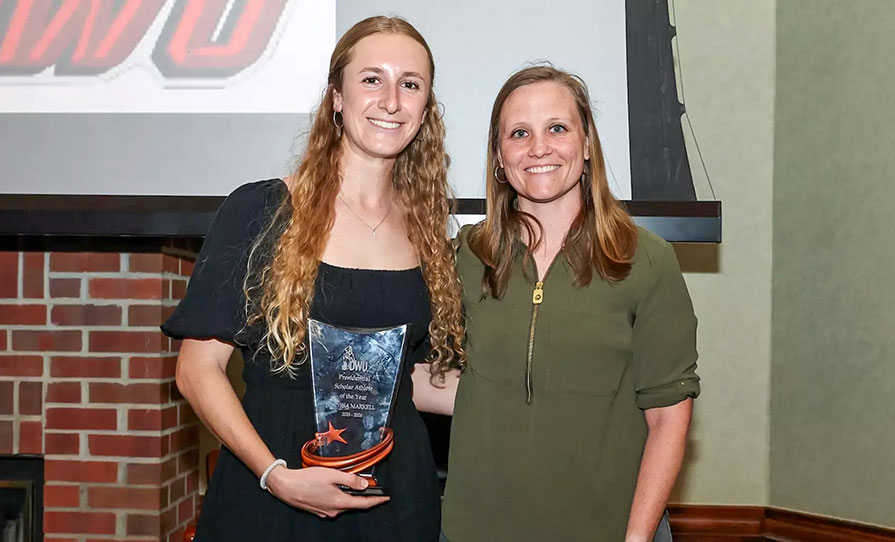 Alyssa Markell ’26 (left) and Brenda Semit
