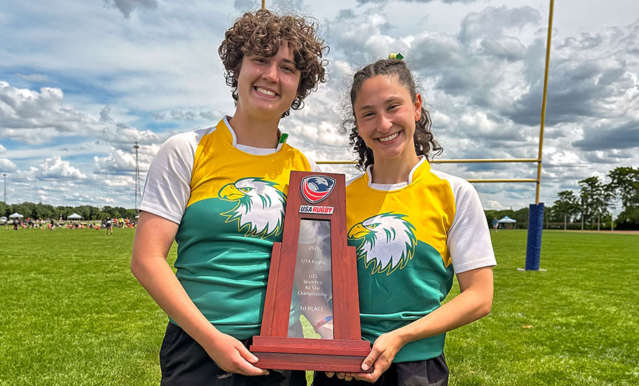 Madison Cofer ’24 and Kayla Saikaly ’24 