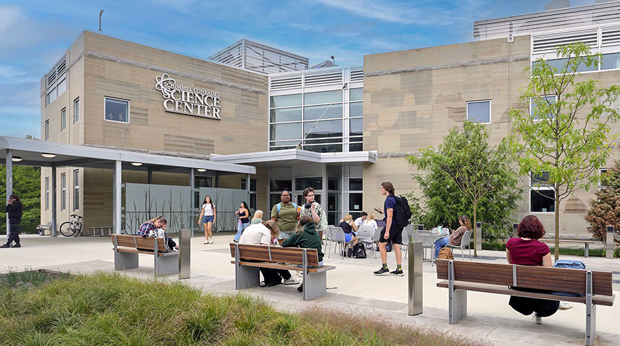 Schimmel/Conrades Science Center Courtyard